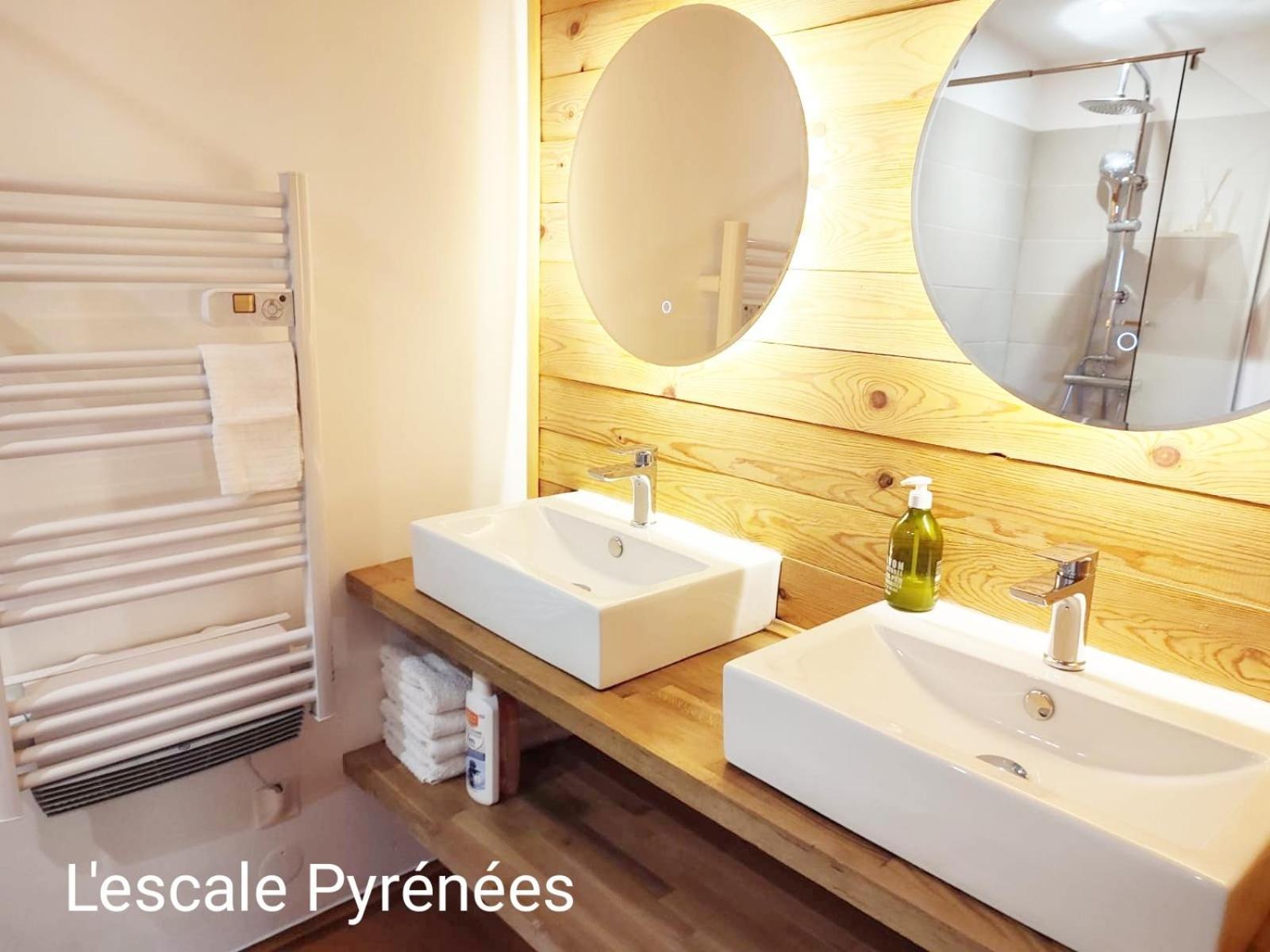 Le Chalet Jacuzzi Et Detente 4 Etoiles Баньер-де-Бигор Экстерьер фото